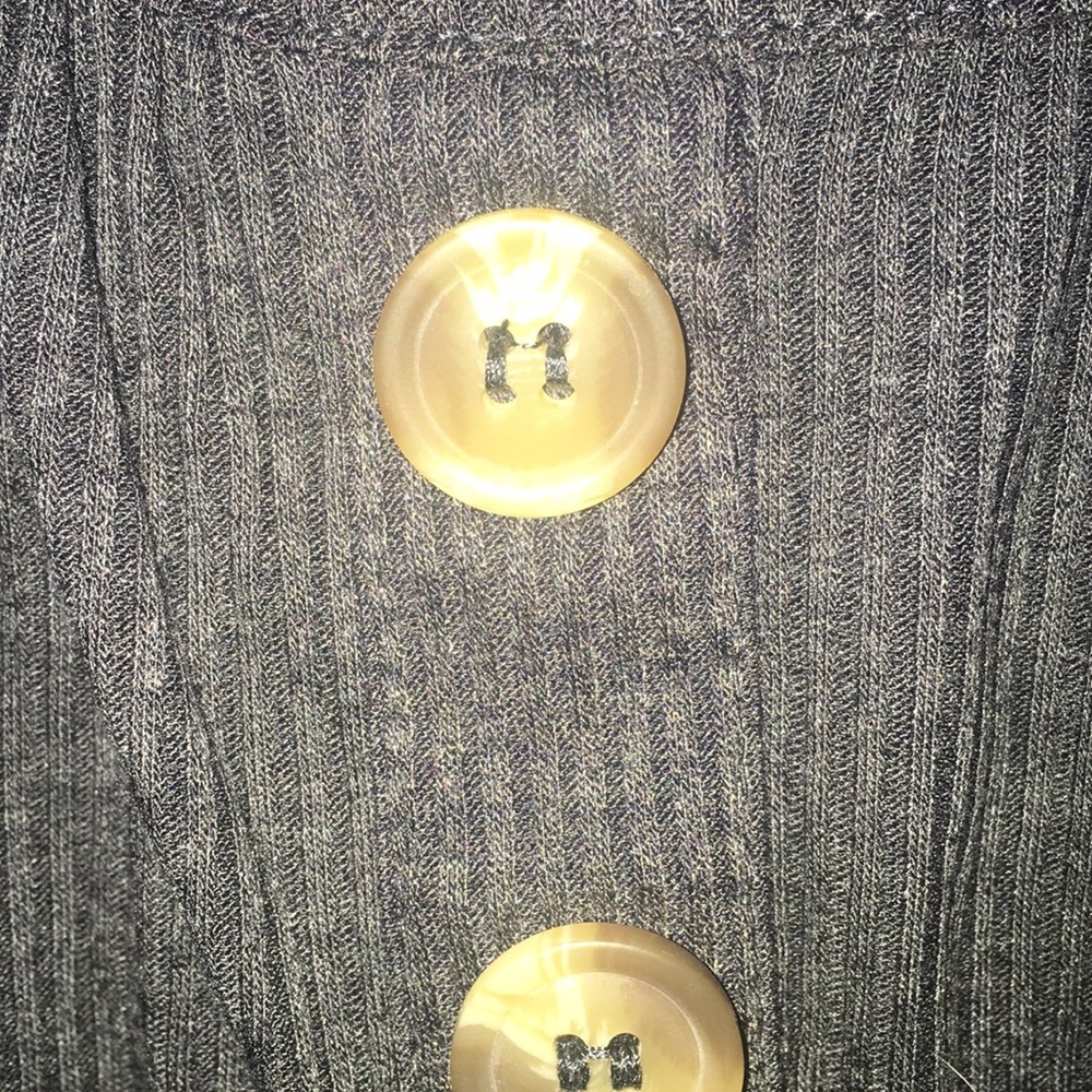 Woman’s top - Picture 5 of 5